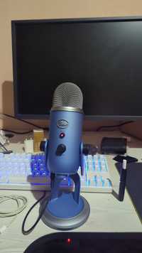 Blue Yeti микрофон
