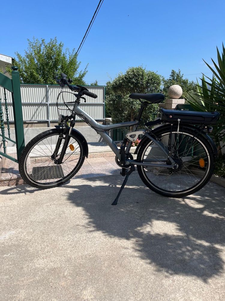 Bicicleta eletrica B.TWIN midelo 920E M como nova