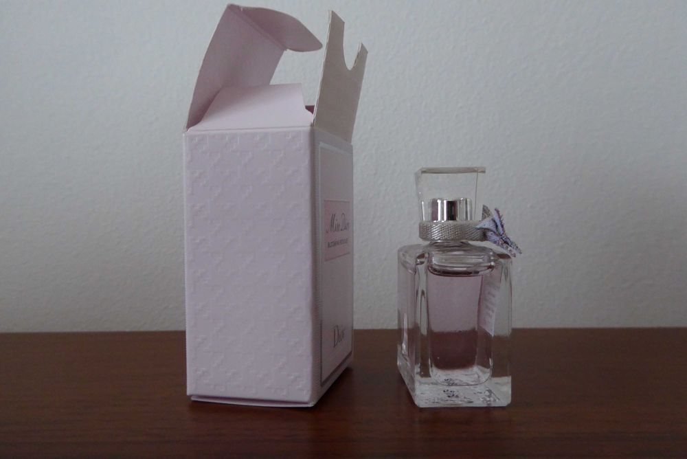 DIOR Blooming Bouquet EDT – miniaturka 5 ml – minimalnie użyta