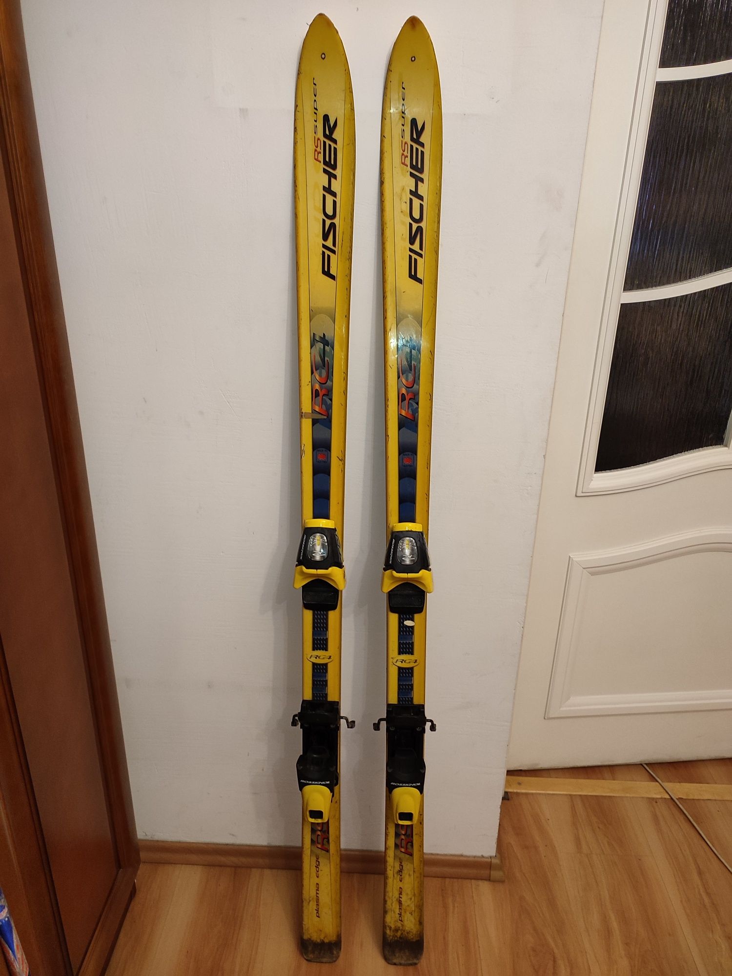 Narty Fischer RS Super RC4 147cm