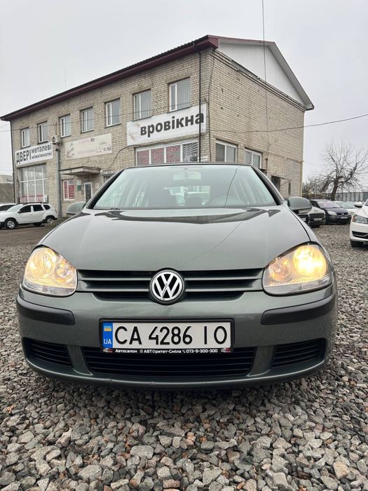 Продам  Volkswagen Golf 5