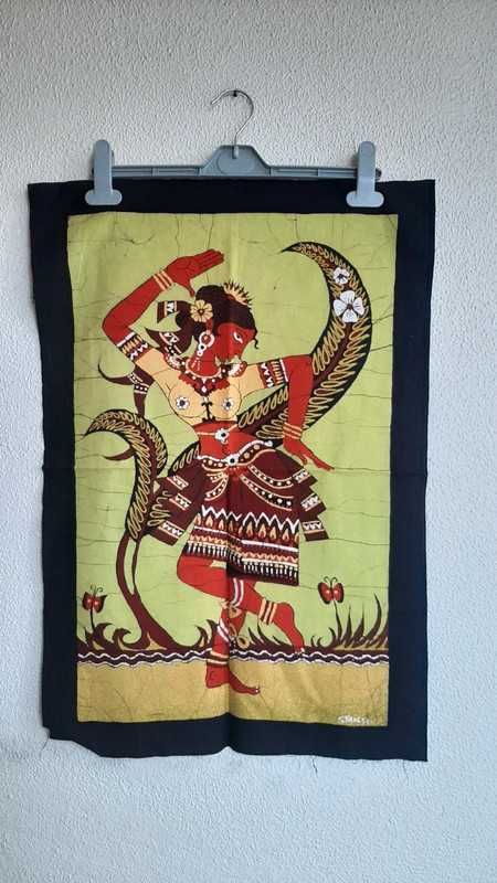 Pano com desenho batik de mulher indiana