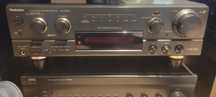 Sprzedam Technics  SA-AX540 z oryginalnym pilotem