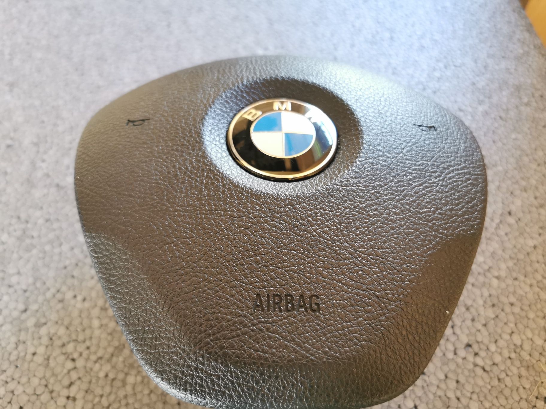 BMW 3 F30 2012 air bag kierownicy, stan idealny