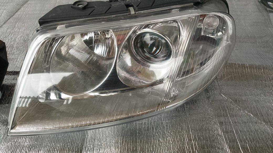 Lampy przód Passat B5 lift P+L