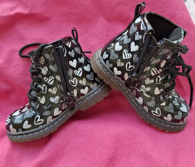 Демісезонні черевики для дівчинки 23 розмір