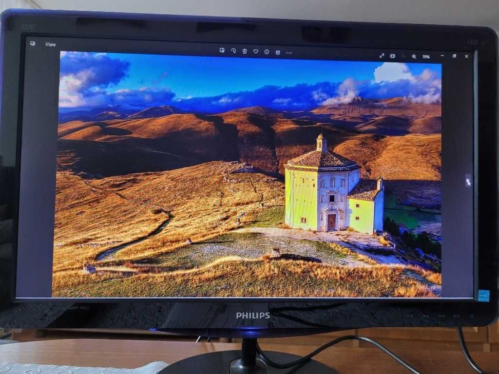 Monitor LED Philips 227E3L 22cale IPS FULL HD DVI