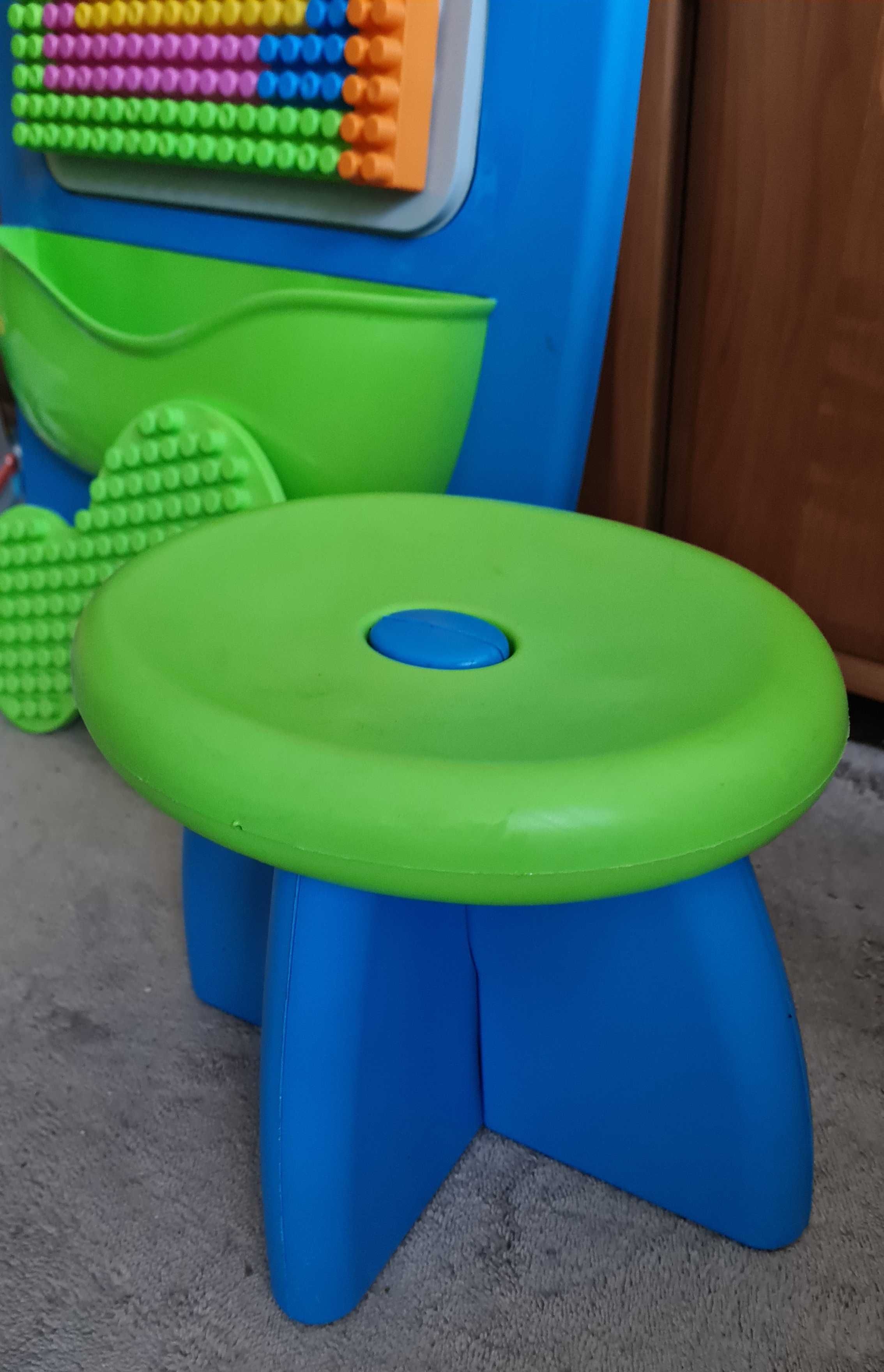Tablica edukacyjna Ecoiffier + krzesełko Stan bdb