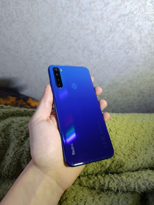 Xiaomi redmi 8T (треснут сверху но работает идеально ) батарея 5 часов