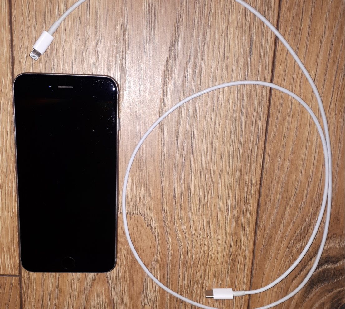 1iPhone 6s Plus Apple w bardzo dobrym stanie