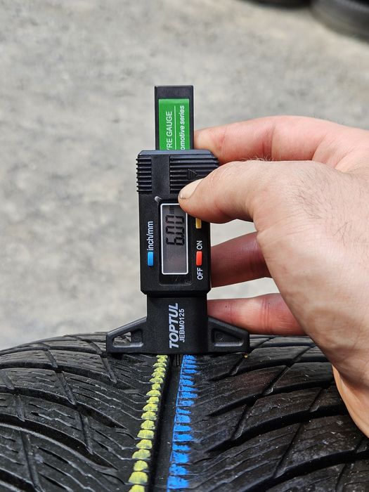 Шины БУ 225 55 R 18 Michelin pilot alpin 5 комплект зима
