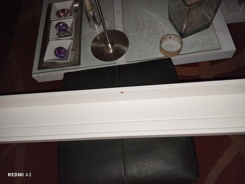 Estante IKEA em excelente estado