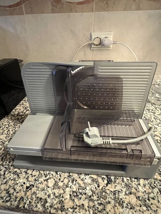 Cortadora elétrica Silvercrest – NOVA, sem uso