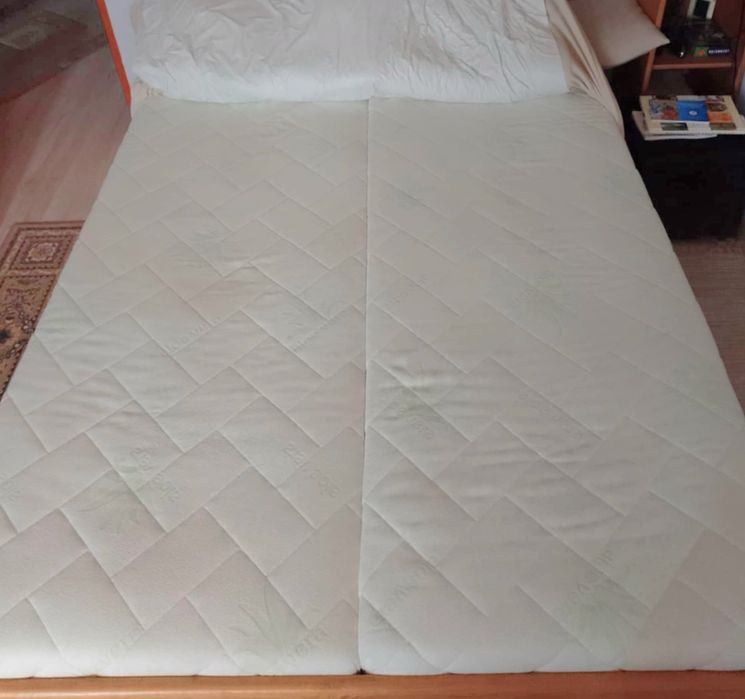 Łóżko 2-osobowe, rama z materacem, stan bardzo dobry!