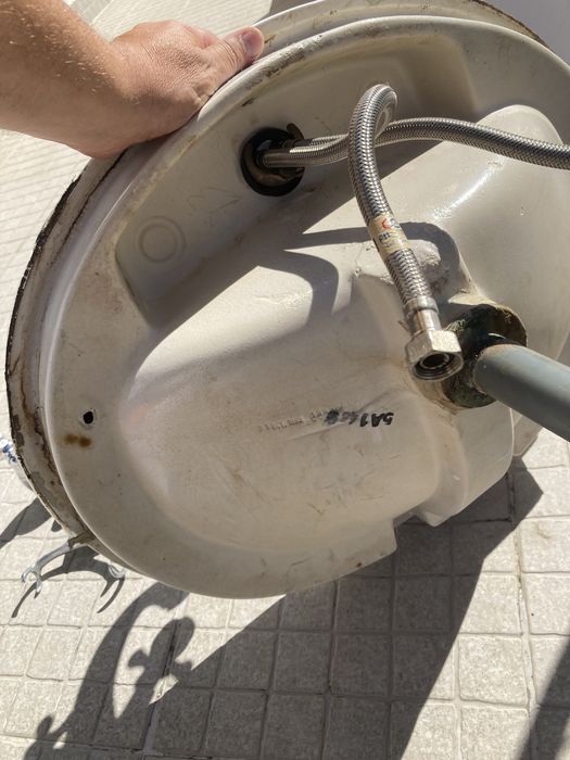 Torneira misturadora de lavatório JAS com lavatório de encastrar