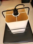 Candeeiro com 18 cm na base (quadrada) e 26 cm de altura