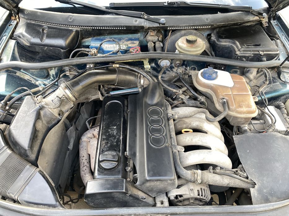 Audi A4B5 1.6 г/б НЕ КРАШЕНА