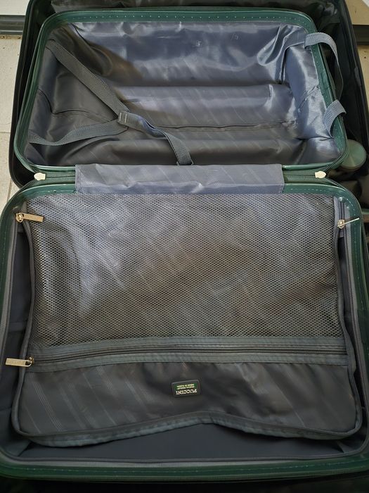 Zestaw walizek podróżnych