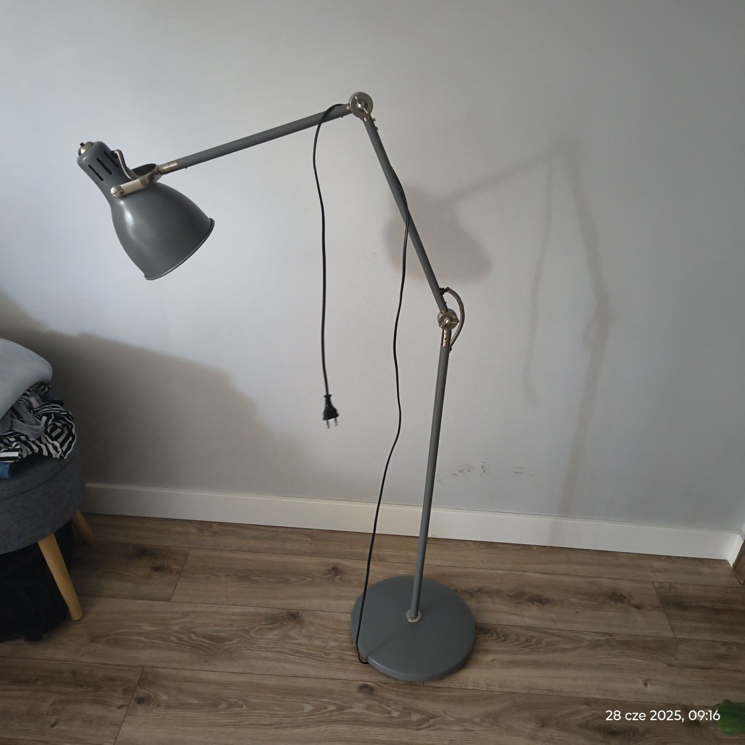 Lampa podłogowa Arod