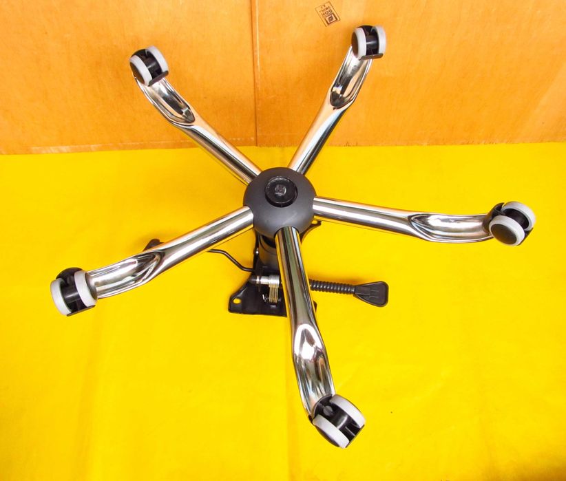 Нижняя часть офисно-компютерного кресла с подъемником