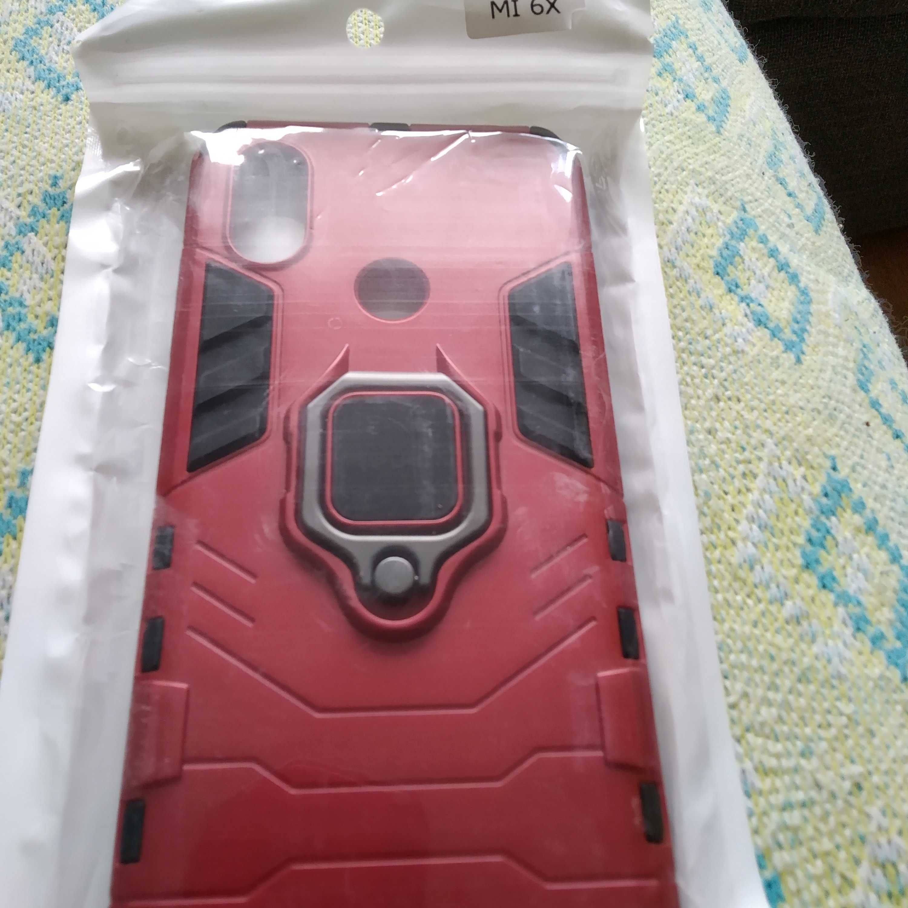 Etui na telefon czerwone