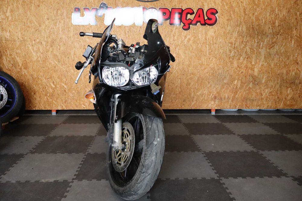 Honda VFR 800 para peças.