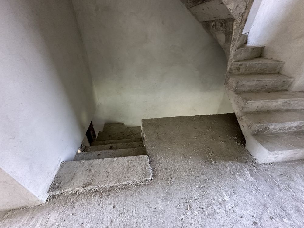 Продаж котеджів у с.Зубра