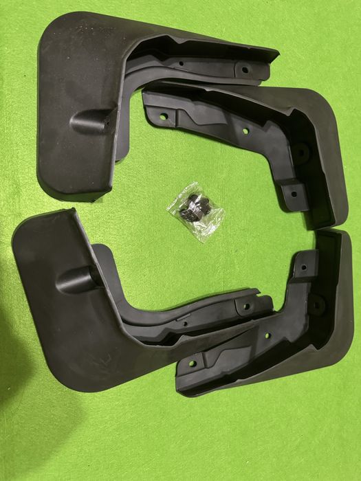 Toyota bZ4X аксесуари