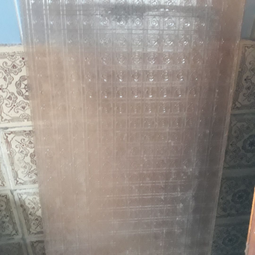 Продам б/у стеклопакеты, деревянные двери, окна .