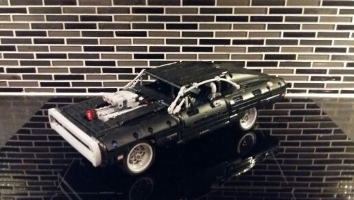 Dodge Charger Fast and Furious LEGO