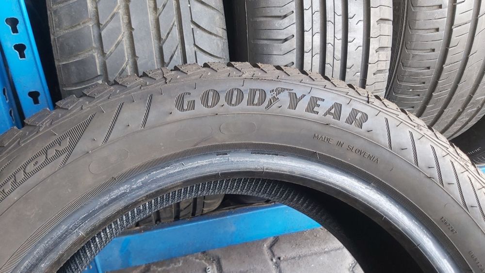 Opona GOODYEAR Vector 4Seasons Gen-2   195/55R15   2020Rok
