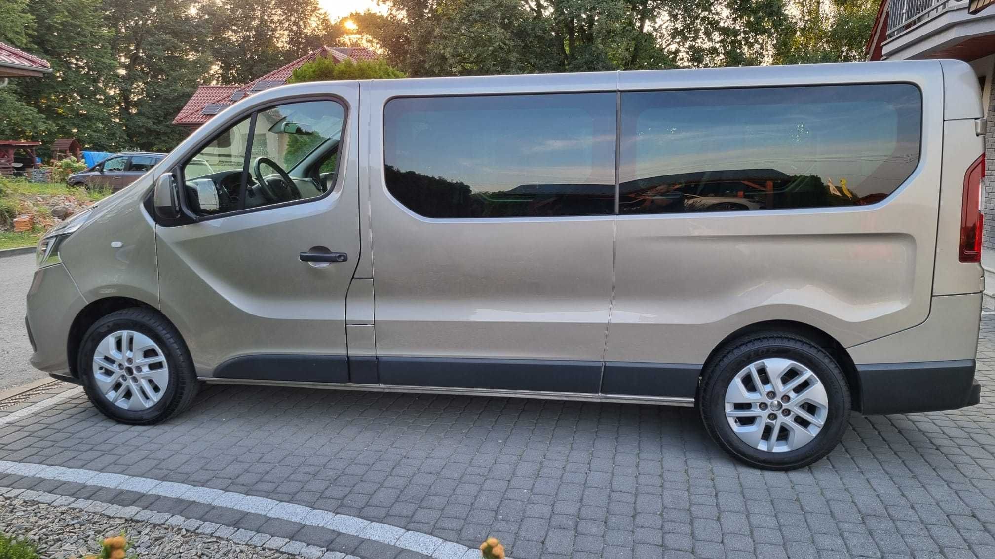 Renault Trafic 2.0 dCi Long