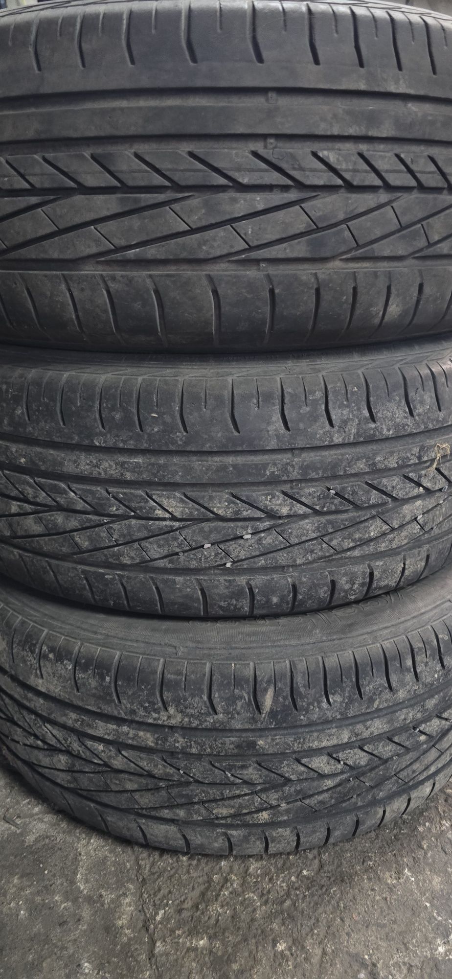 Opony GoodYear 235/55 R17