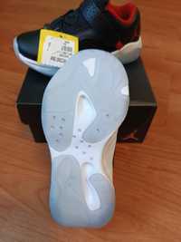 Взуття Nike Air Jordan 11 CMFT LOW