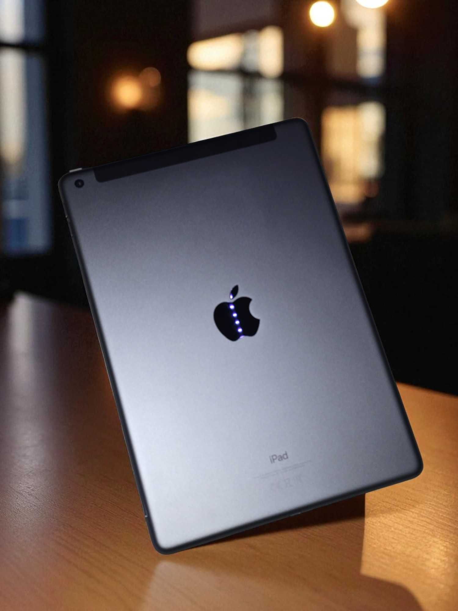 Apple iPad 9. generacji 64GB WiFi + LTE + etui bdb Bateria 100%