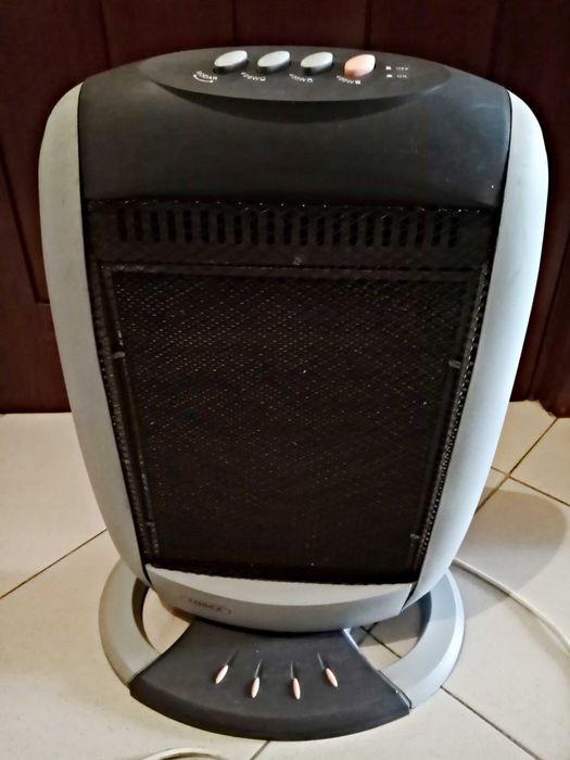 Aquecedor elétrico de Halogéneo 1200W = 15 euros
