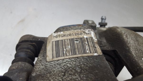 Pinça travão / maxila de travão frente esquerda PEUGEOT 2008 I (CU_)