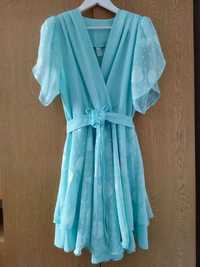 Błękitno niebieska krótka sukienka