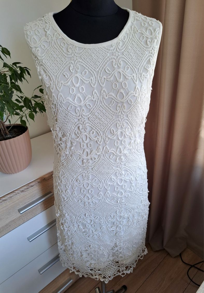 Pussycat London r. M/L sukienka biało kremowa ażurowa koronkowa
