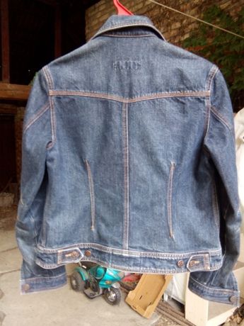 Женская джинсовая синяя куртка  SPRIT. Размер S.
