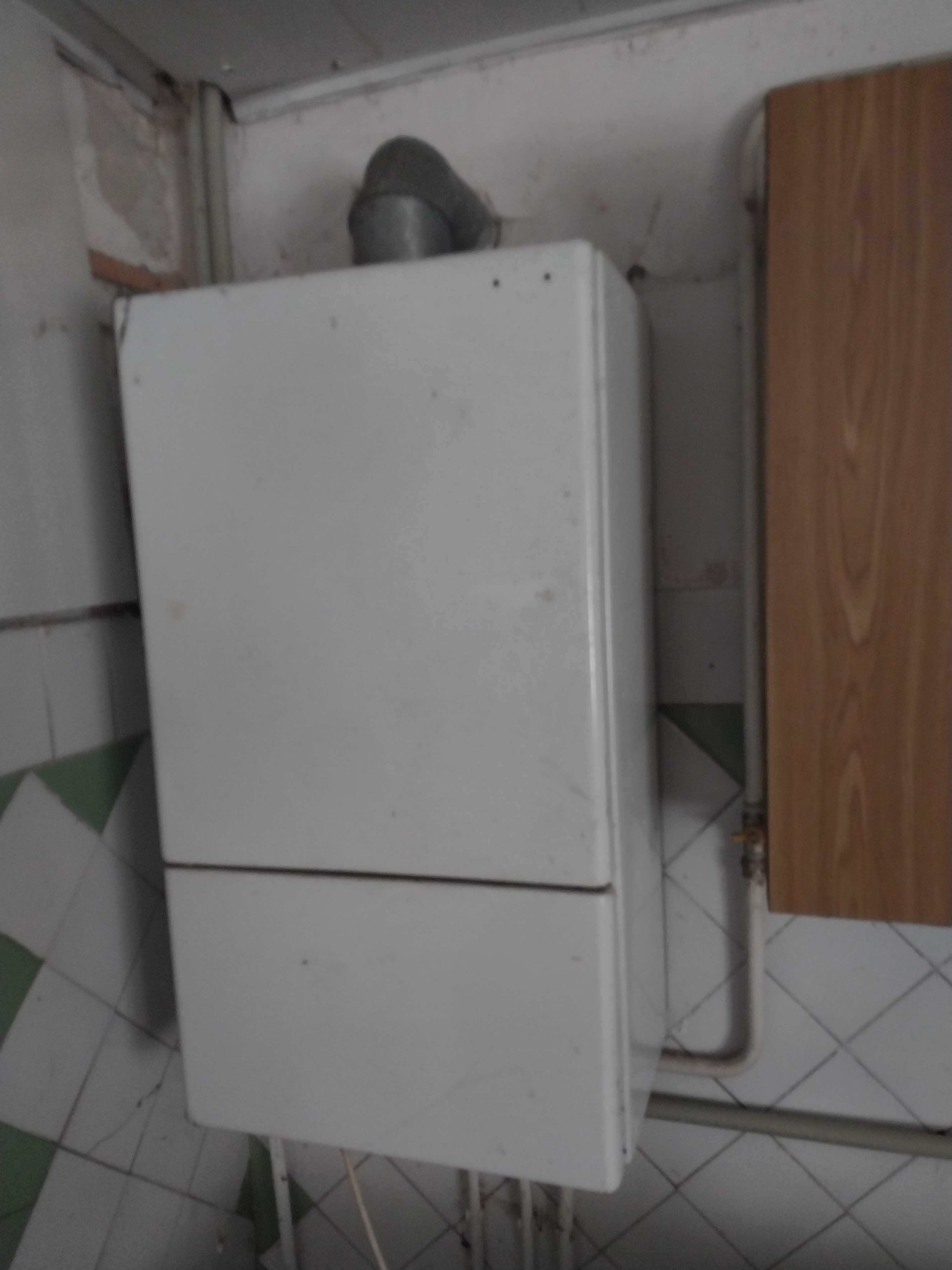 Терміново продається будинок 2 поверхи, р - н Центр
