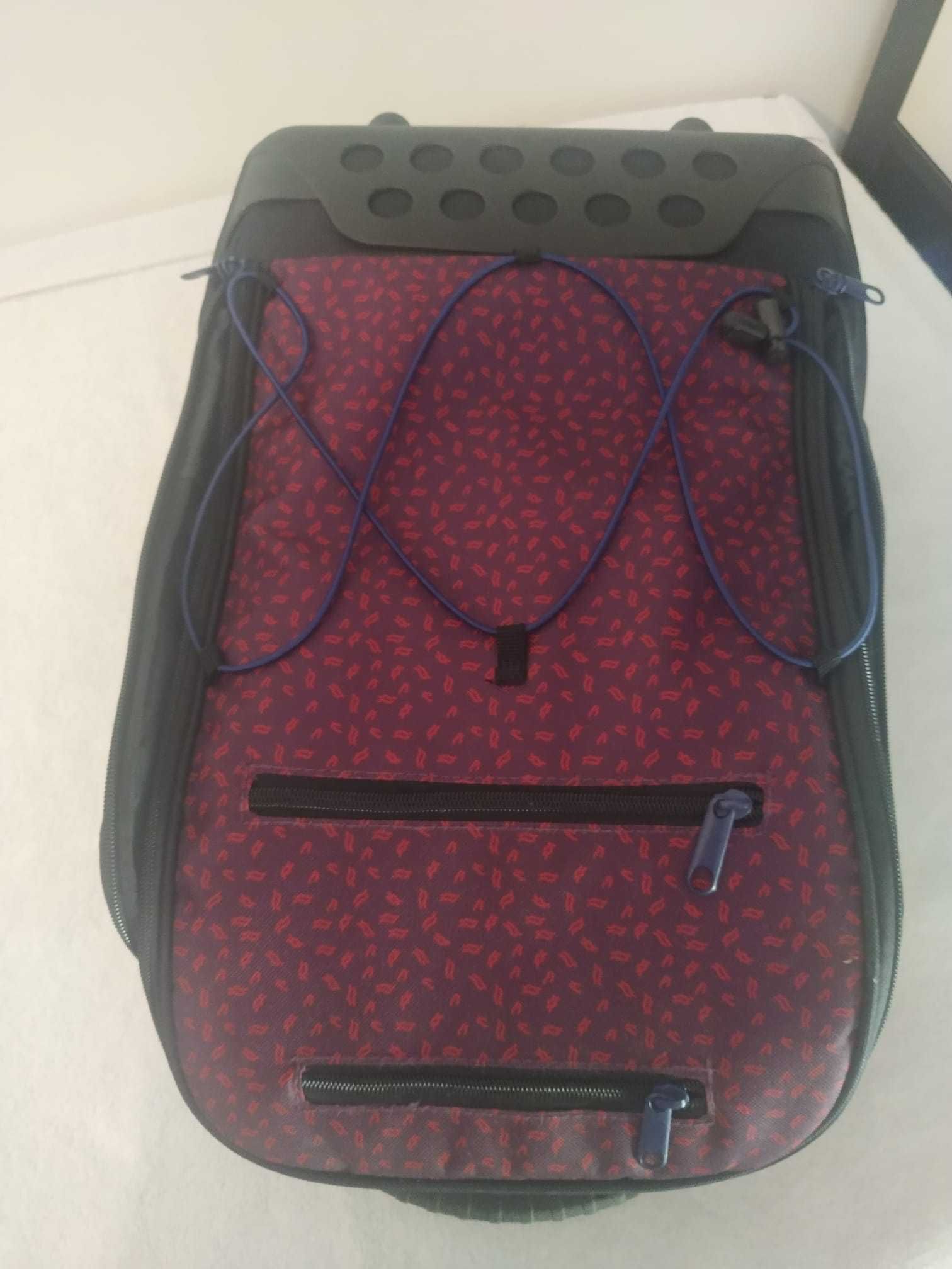 Mochila com rodas