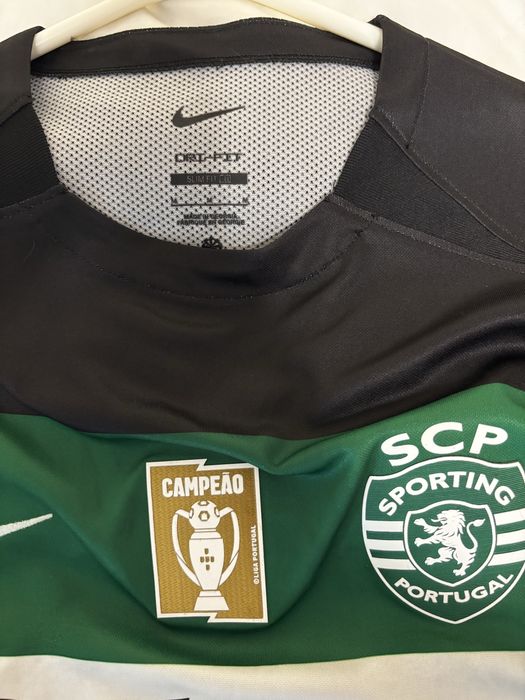 Match Worn Shirt Autografada Sporting Clube de Portugal