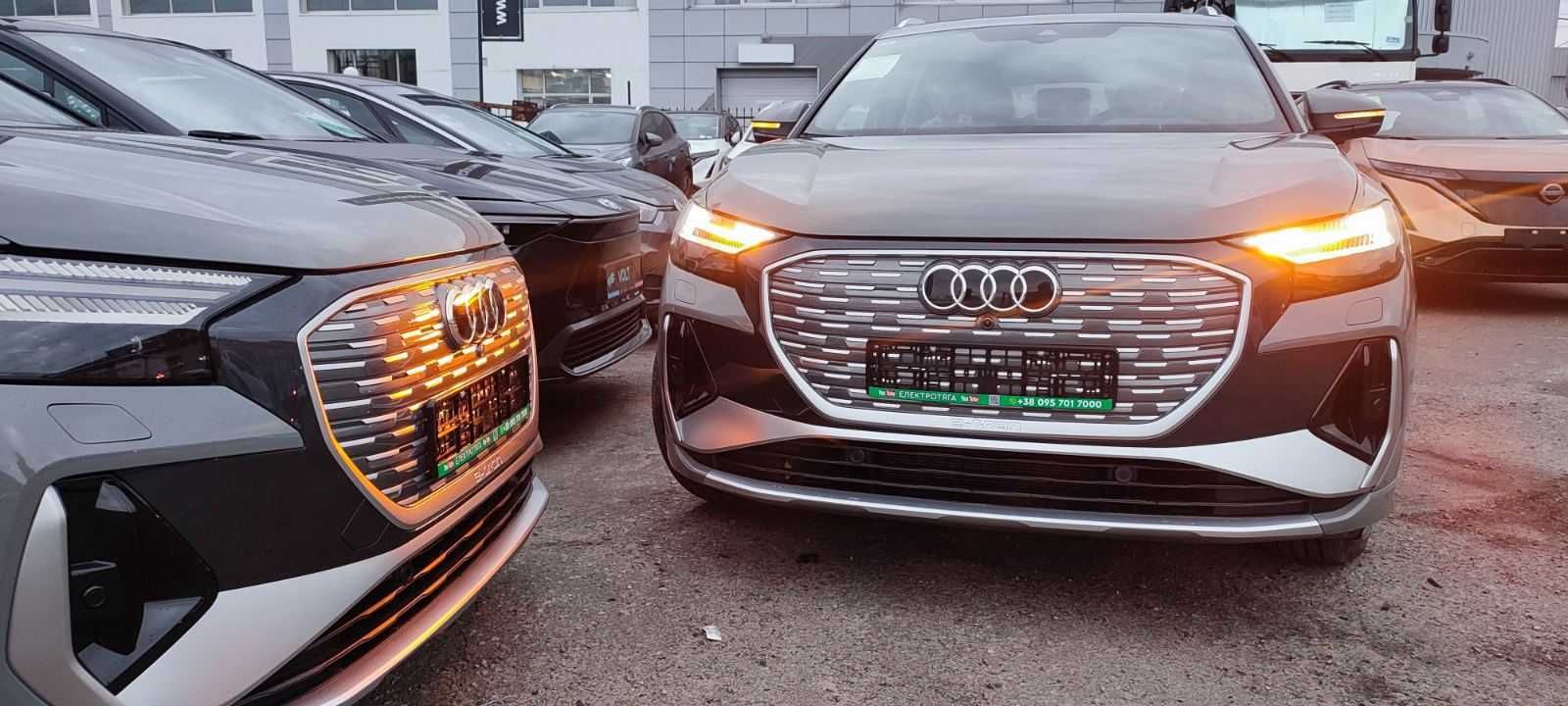 AUDI Q4 etron50 TOP Quattro AWD  85 квт  на 600 км