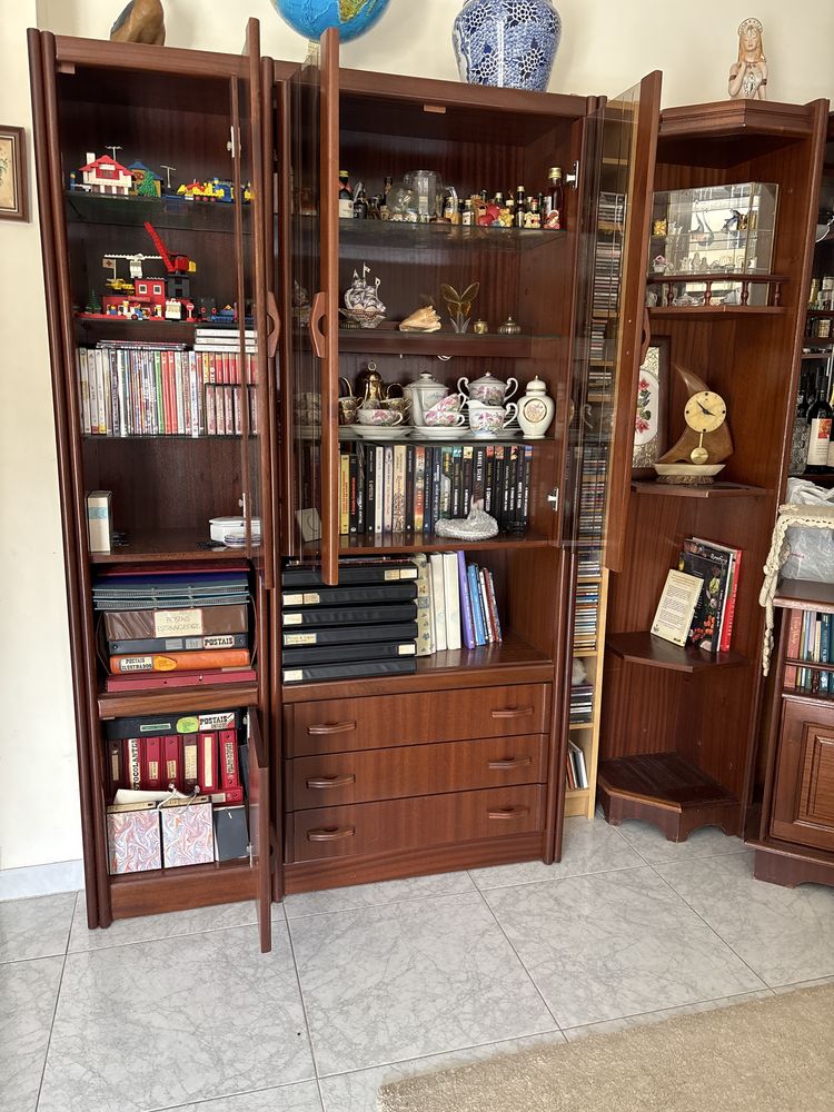 Movel de sala / cristaleira