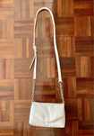 Pequena mala branca (Primark)