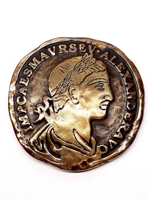 Редкая антикварная пряга для ремня, латунь, Александр Македонский