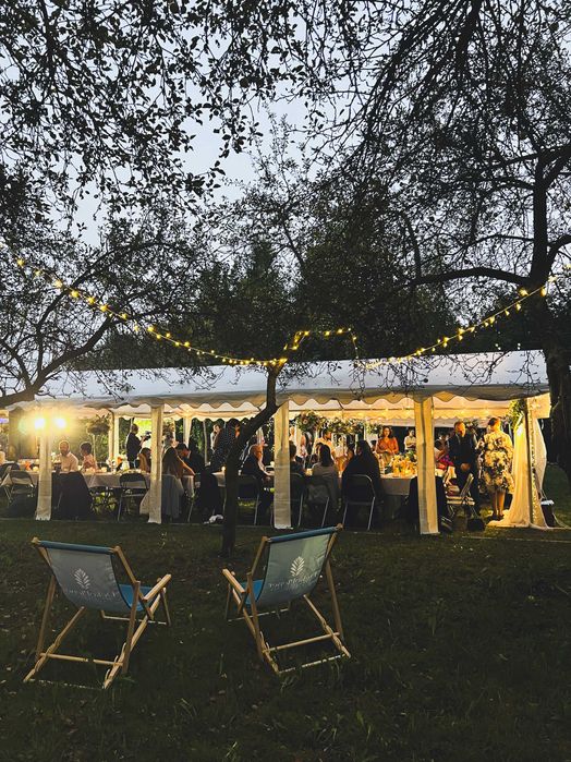 Wypożyczalnia Stoły Krzesła Stoliki koktajlowe Obrusy Zastawa Sztućce