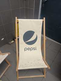 Leżak z logo Pepsi drewniany