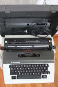 Maszyna do pisania ELITE S4000 elektra